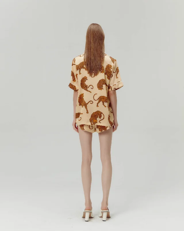 SHORT SLEEVE PAJAMA & SHORTS SET - SIGNATURE PANTHERS IN CREAM SILK