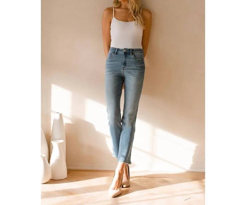 Jeanne Crop Slim Straight Denim In Perfect For Now