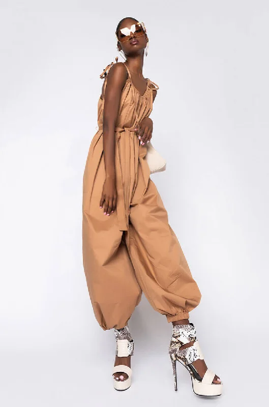 FEELING NICE JUMPSUIT WITH TIE NUDE